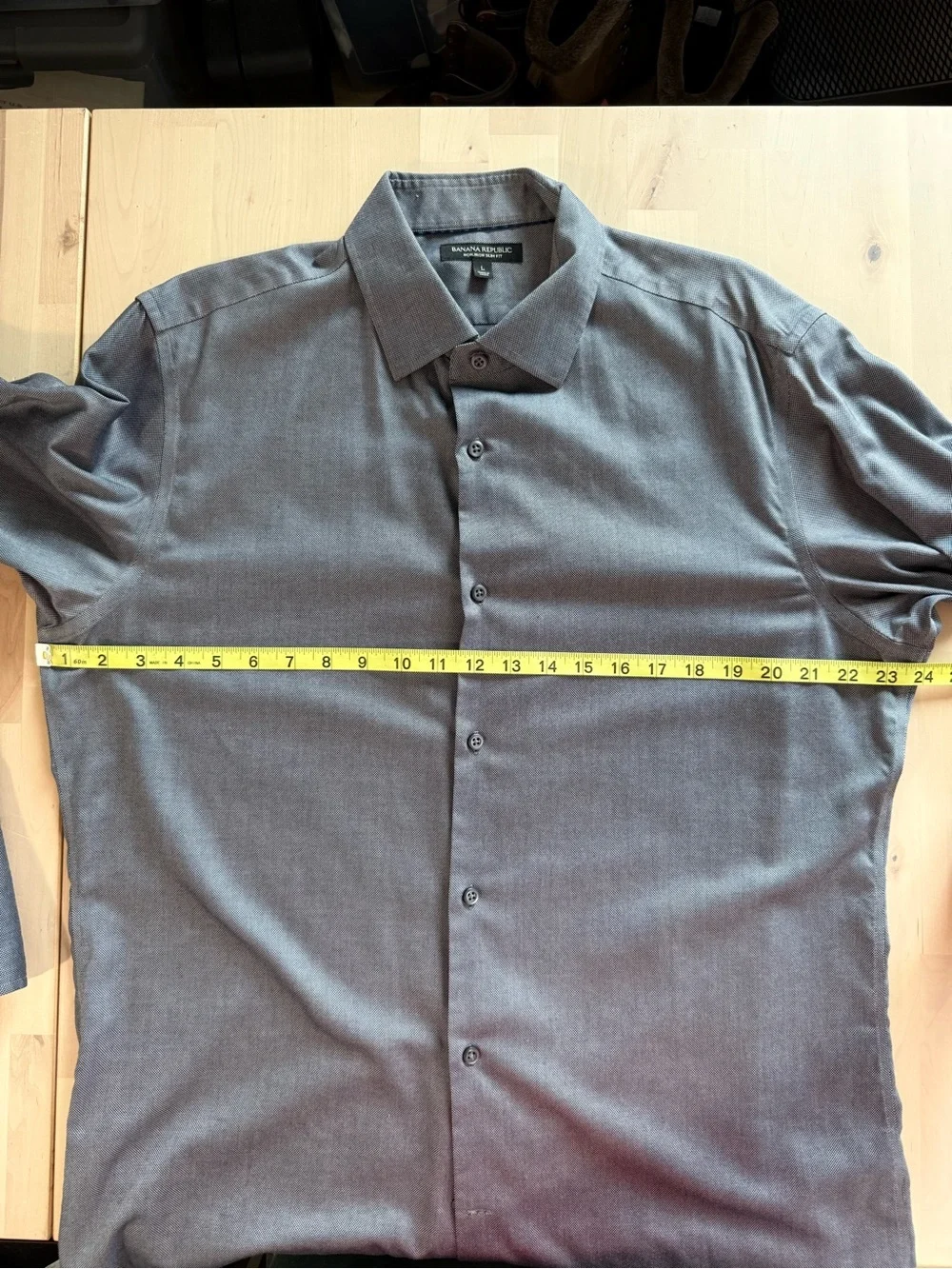 Banana Republic Men's Non-Iron Slim Fit Gray Dress Shirt - Size L